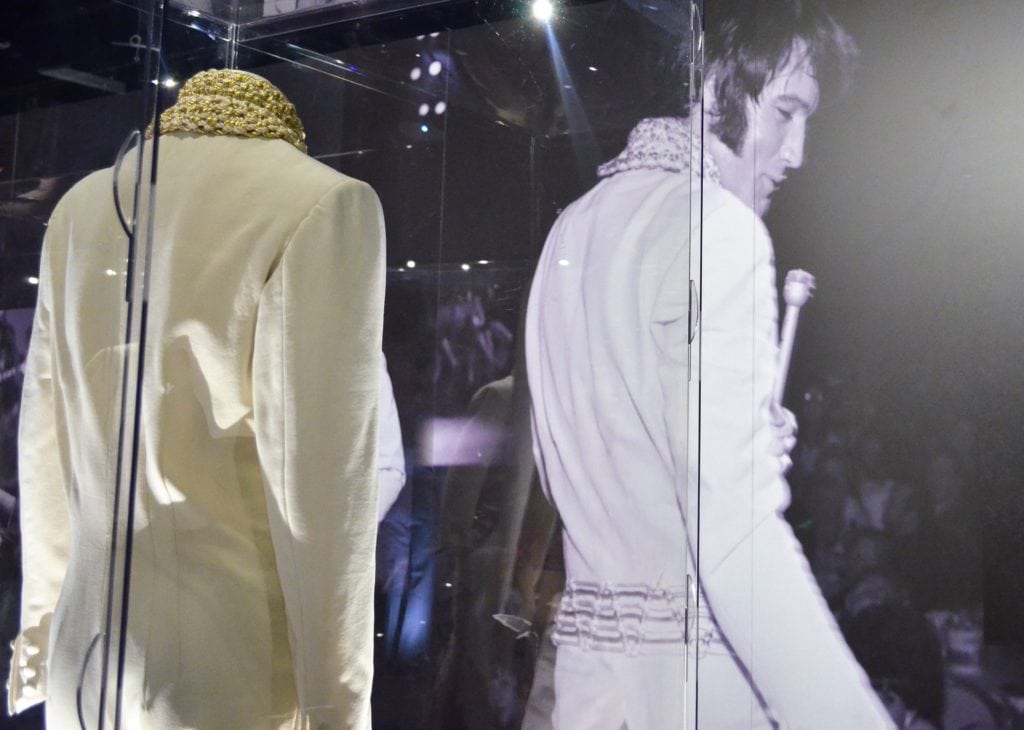Elvis Presley the Entertainer - Vegas Robe Jumpsuit